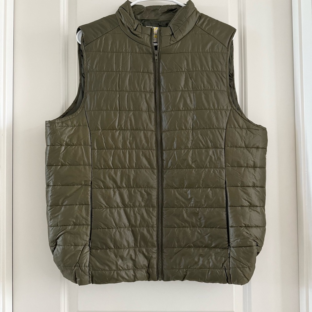 Women’s Olive Green Quilted puffer  Vest- size XL